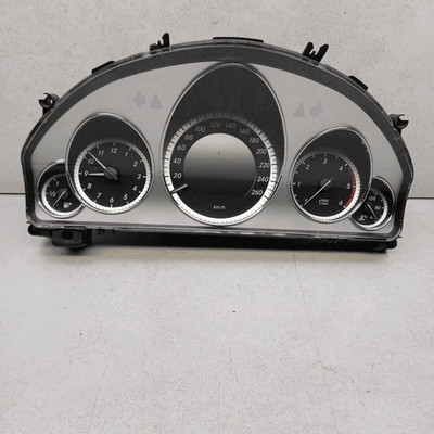 Instrumentenhalterrahmen MERCEDES-BENZ Classe E (W/S212) 300 CDI