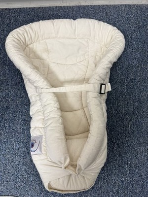 Ergobaby Easy Snug Infant Insert cream with pillow baby carrier 