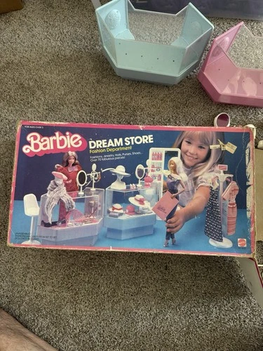 VINTAGE 1982 Mattel BARBIE Fashion Department DREAM STORE PLAYSET Read Descrip