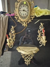 Vintage Spartus Floral Clock With Matching Floral Wall Decor   (RETRO)