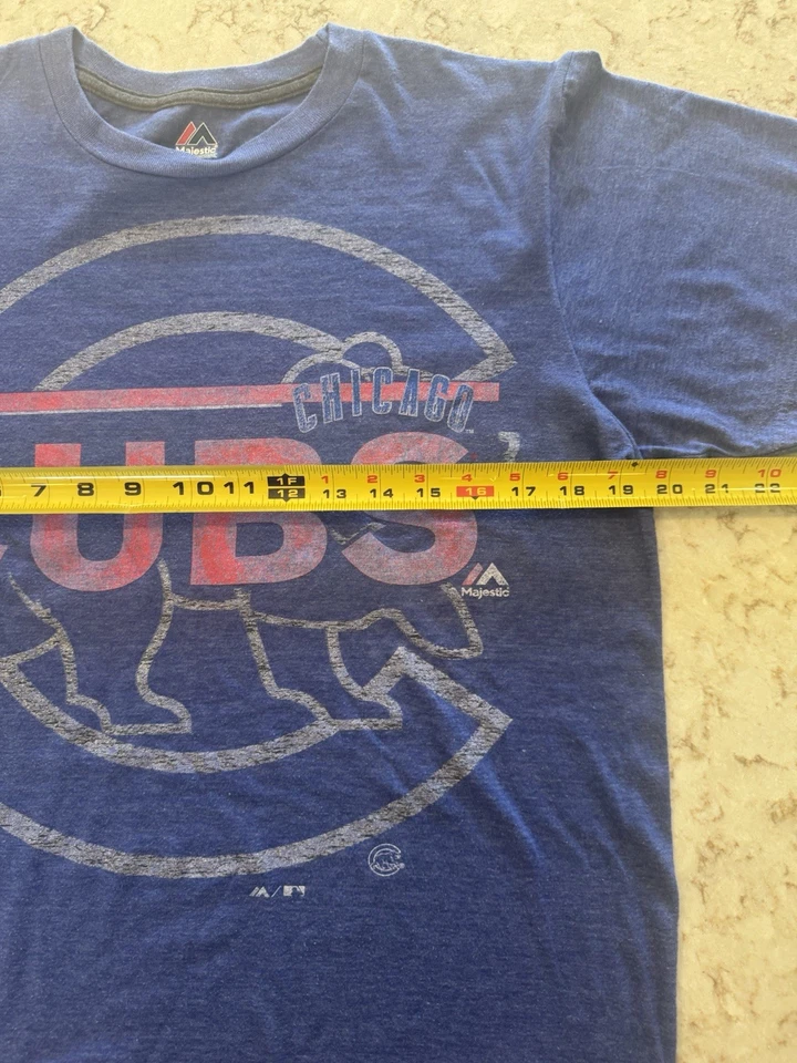 Majestic Chicago Cubs T Shirt Size Med MLB Ring Spun Soft - Image 2 of 4