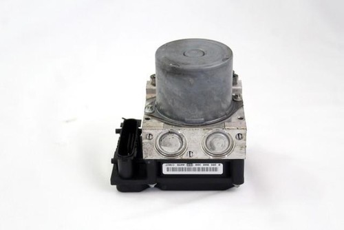 8200038695 ECU Pumpe Aggregat ABS RENAULT Megane 1.9 88KW 5P D 6M (2005)