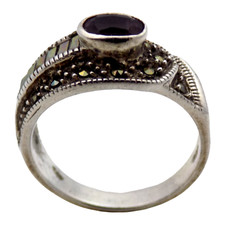 SIGNED STERLING LAB MADE AMETHYST NAT. MARCASITE SZ:8 RING 5.2GR 3374