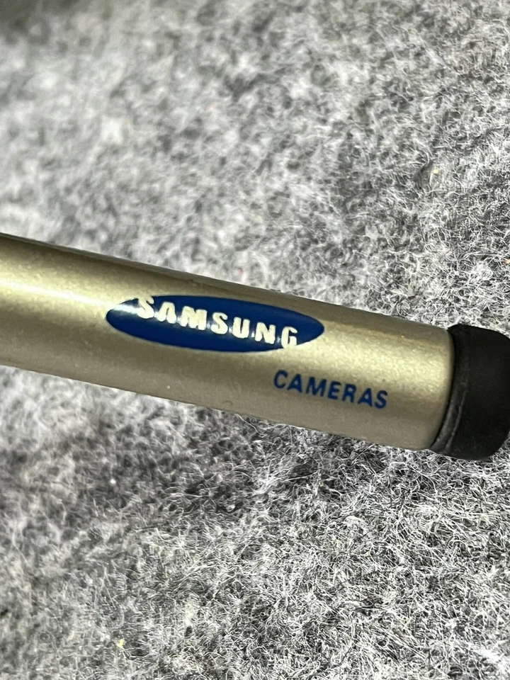 Mini trípode para cámaras Samsung con bolsa de transporte Foto 4 de 4