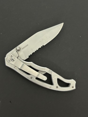 Gerber Paraframe I EDC Pocket Knife Plain or Serrated Blade - FREE SHIPPING - Picture 17 of 18