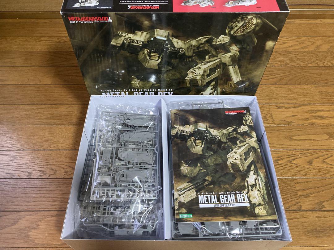 Metal Gear Solid 4 Guns of the Patriot Metal Gear Rex 1/100 Model