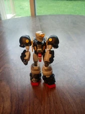 GUNDAM  MOBILE FIGHTER  GUNDAM LOOSE BOLT GUNDAM WITH BOX 1/144 SCALE MODEL KIT