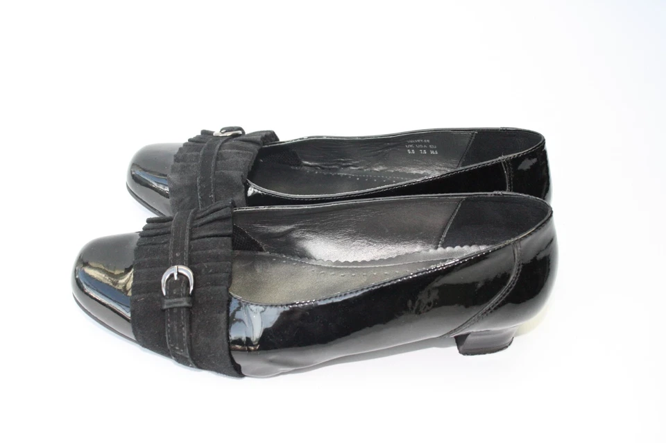 HOTTER 'Velvet Black Patent + Suede Low Heel Court Shoes Wide EE UK 5.5 - Image 3 of 4