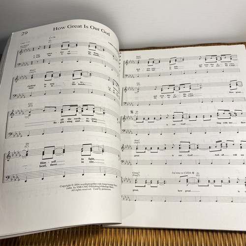 Vol 7.0: Over 75 Modern Christian Worship Songs: Vol 7.0 PB 2004 Hymnal Songbook - Picture 12 of 15