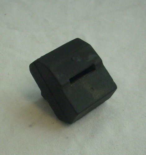 Abstandshalter Gummipuffer Motorhaube/Kotflügel passend für FORD SIERRA