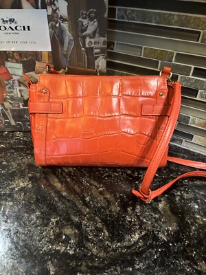 COACHのショルダーバッグ Coach Swagger Wristlet Handbag Crossbody Bag Exotic Crocodile