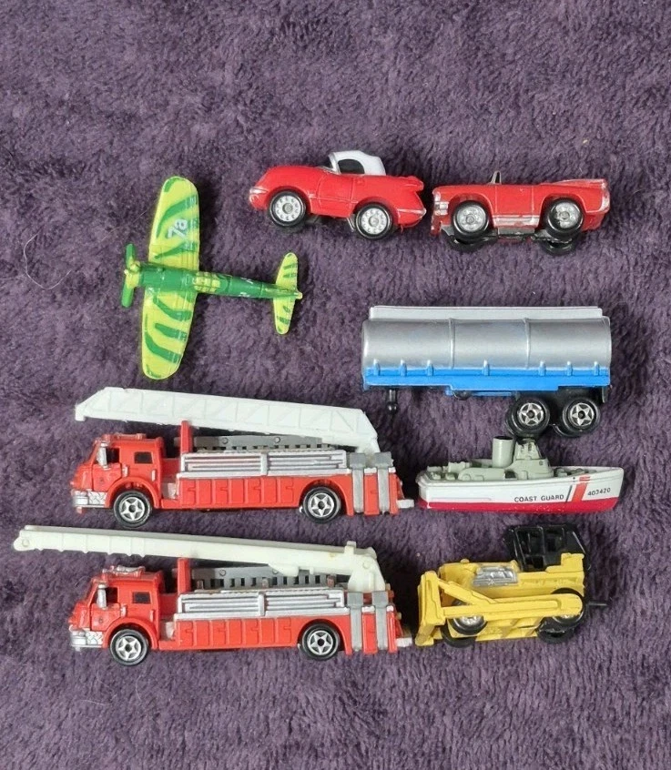 Vintage 1980s Lot Of 8 Micro Machines Galoob Firetrucks, Cars, Ship, Airplane - Image 3 of 4