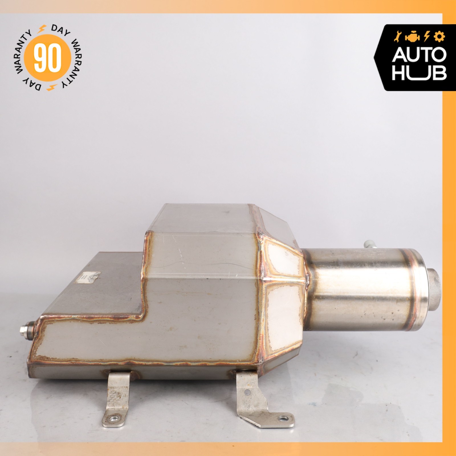 06-17 Aston Martin V8 Vantage Dry Sump Oil Tank Reservoir 9G336C702BE OEM 26k