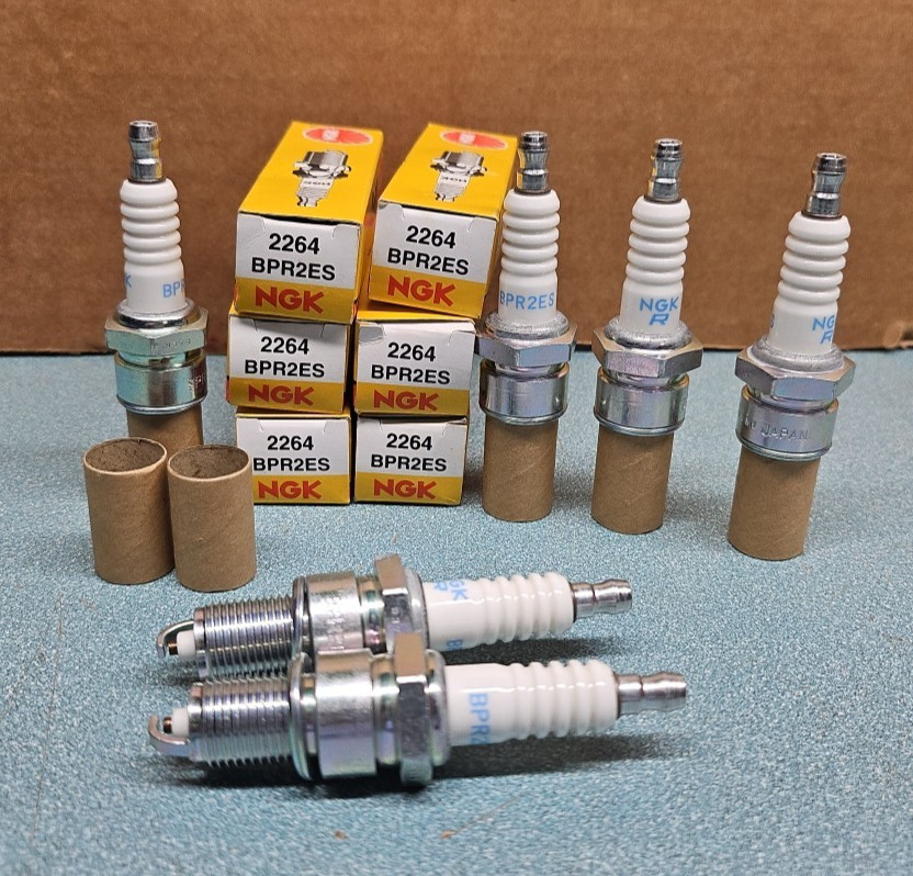 NGK   BPR2ES  2264    SPARK PLUG REPLACES KAWASAKI 92070-2110  6
