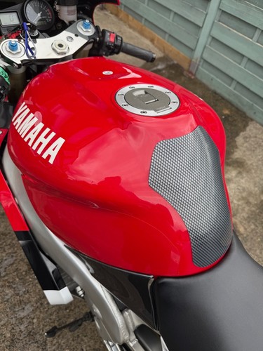 Yamaha YZF R1 4XV W Reg - Picture 16 of 22