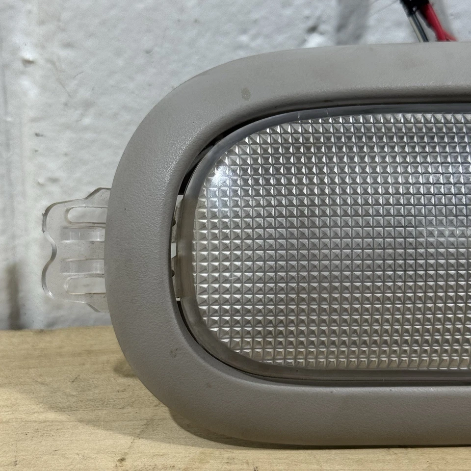 Jeep Liberty 2005 lámpara domo luz de lectura lente conmutable Mopar fabricante de equipos originales Foto 2 de 4