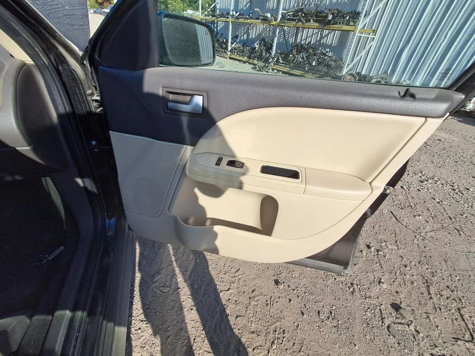 2009 Mercury Sable Washer Reservoir OEM 3.50L Used 102k Miles 3679415 - Image 4 of 4