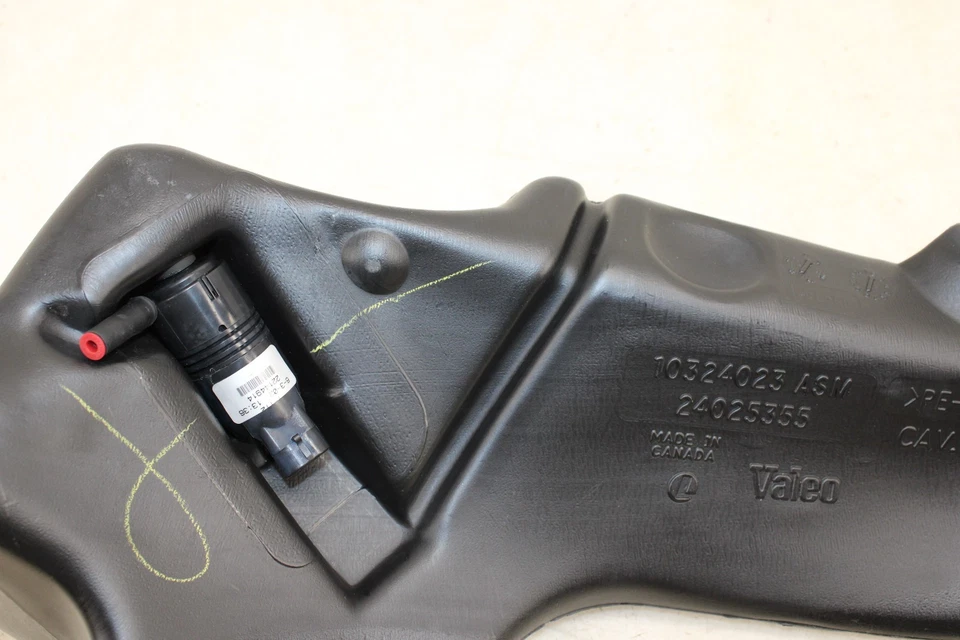 1997-2004 Chevrolet Corvette Windshield Washer Reservoir OEM MP14 - Image 4 of 4