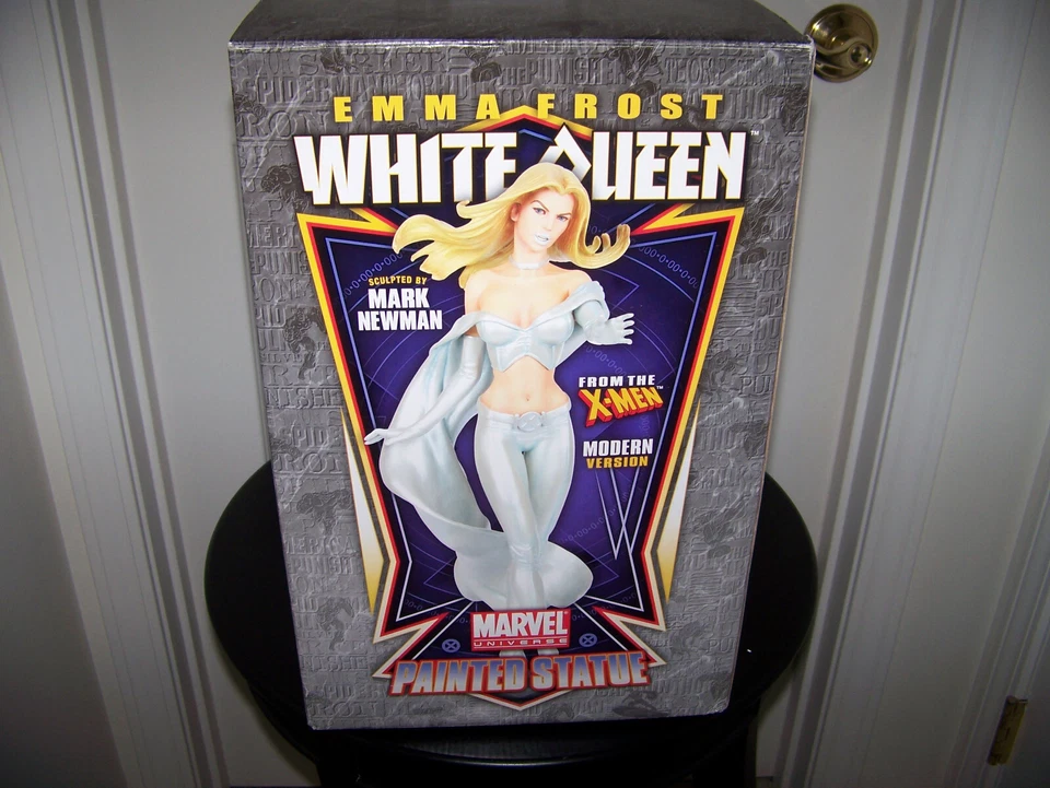 MARVEL COMICS BOWEN DESIGNS EMMA FROST ESTÁTUA RAINHA BRANCA ESTRANHA X-MEN - Imagem 2 de 4