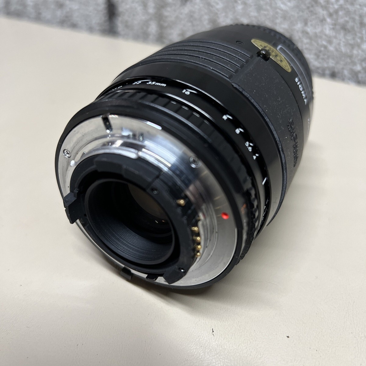 Sigma Zoom AF-a 1:3.5~4.5 1=35~135mm Multi-Coated ø55 Lens Sigma Zoom AF-a 1:3.5~4.5 1=35~135mm Multi-Coated ø55 Lens