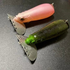 RAID JAPAN BULL TANK  Set of 2