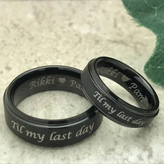 Anillos de tungsteno His & Hers, anillos de aniversario de tungsteno personalizados, anillo de promesa Foto 2 de 4