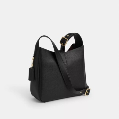 ⭐︎COACH⭐︎パーティーバッグ コーチ」のホリデーコレクションと一緒に、心躍るパーティ