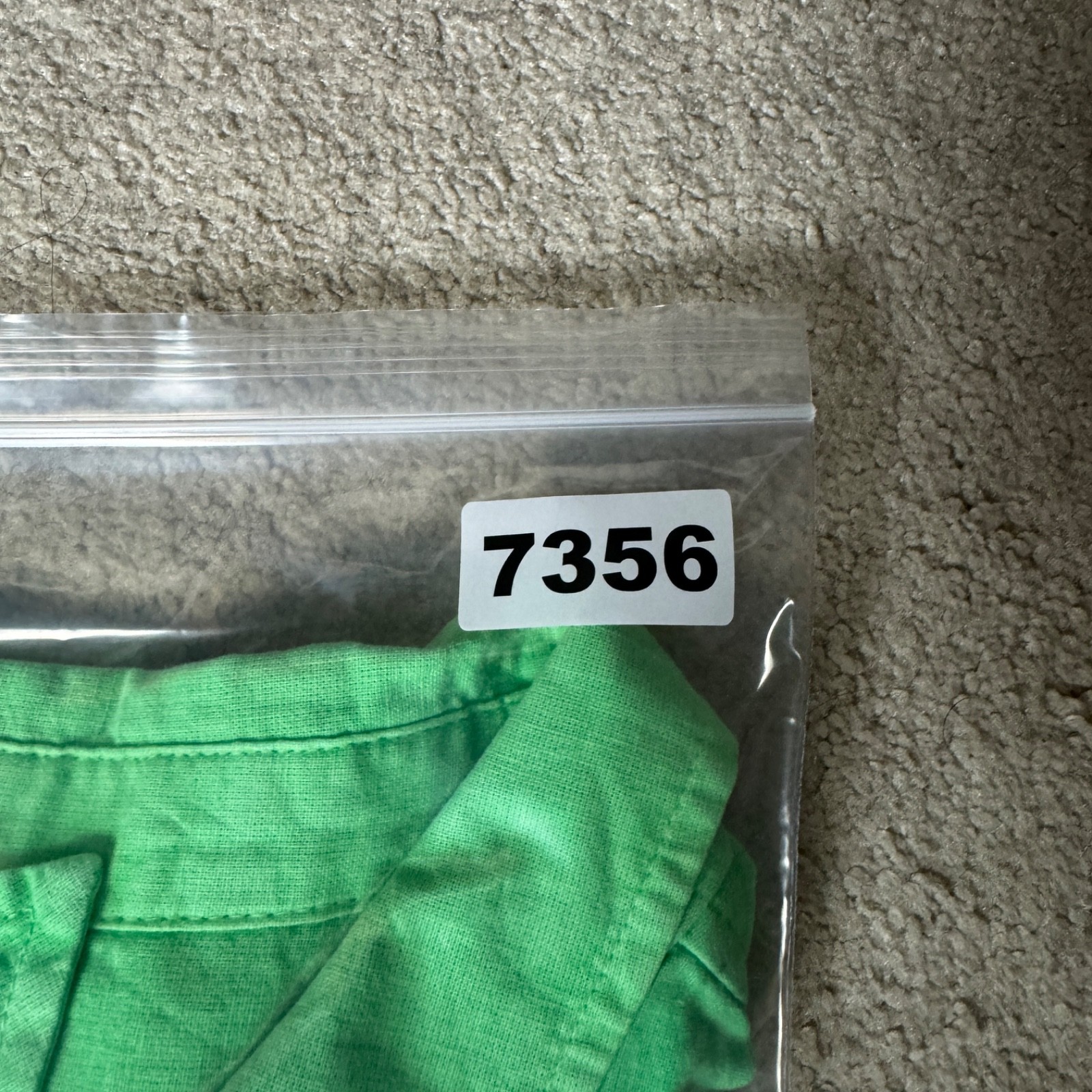 Universal Thread Womens Cropped Button Up Shirt 2… - image 6