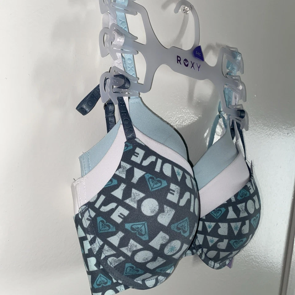 Juego de tres sujetadores Roxy Soft Lift 34C nuevo con etiquetas suave Y2K City Retro Gorpcore Preppy Hippy  Foto 4 de 4