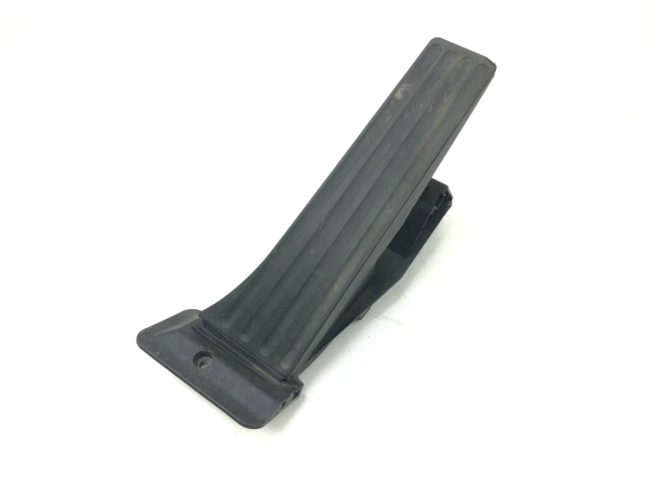 BMW 550I GT F07 2011-2016 pedal de acelerador OEM. Foto 2 de 4