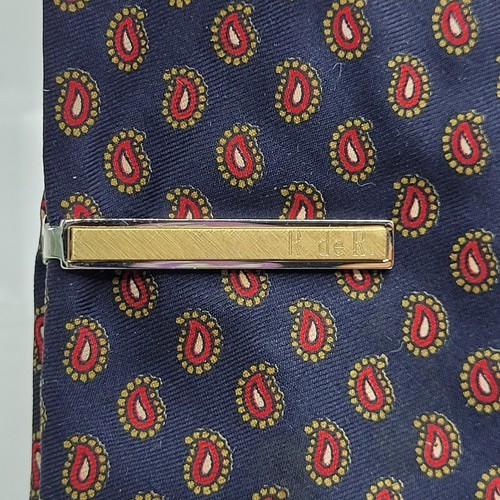 R de R Monogram Letters Engraved Initials Two Tone Vintage Tie Clip Clasp Bar - Picture 10 of 11