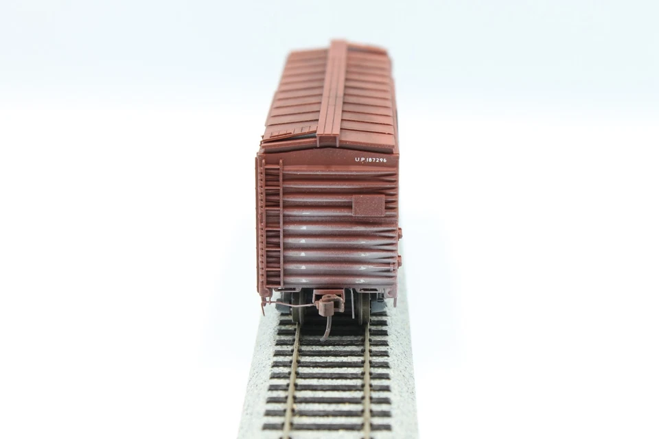 HO Branchline 40' Boxcar Union Pacific UP 187296 Weathered Detailed RTR - Image 4 of 4