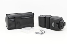 Minolta Auto 320 Flash w/ Leather Case Diffuser B126