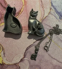 Vntg Pewter Torino CAT Trinket, Necklace, Pin, Pierced Earrings All Fit In Box