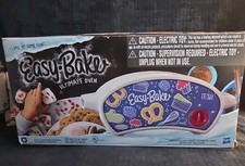 Hasbro Easy-Bake Ultimate Oven White Electric Toy Baking Set Model F0137 Boxed