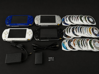Sony PSP 1000 Console / battery charger memory stick random 3 games ship US