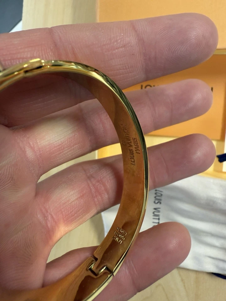 Brazalete Louis Vuitton Oro Nanograma Brazalete Talla M LV M00252 Foto 4 de 4