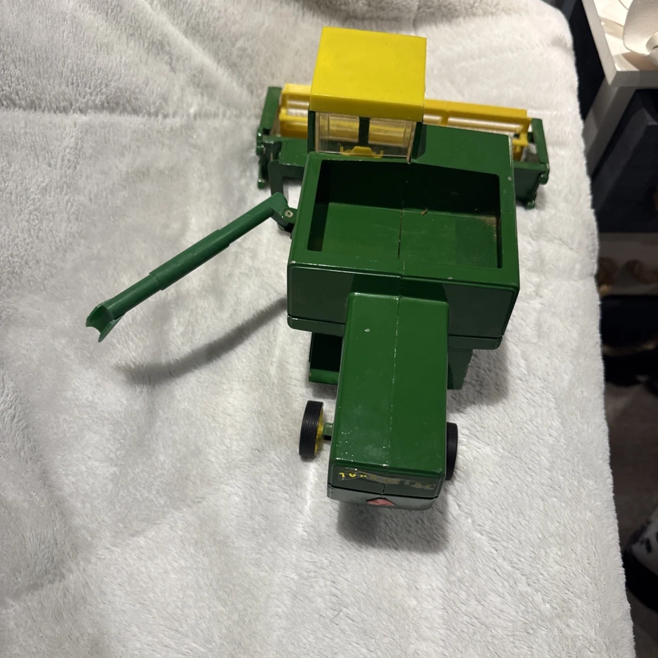 Vintage Original 1/28 Ertl John Deere 6600 Toy Combine Farm - Image 4 of 4