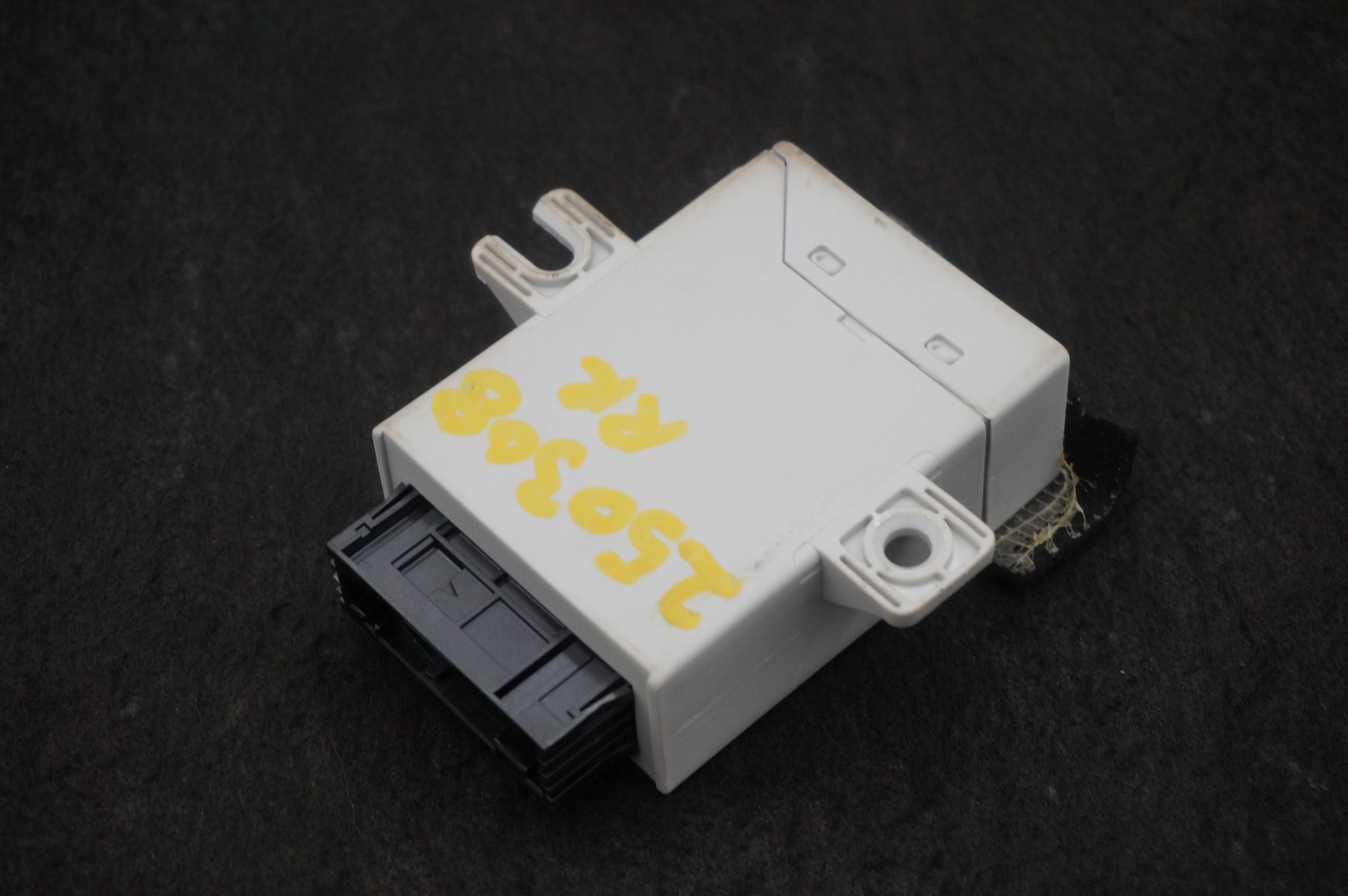 TPMS Tire Pressure Monitor Control Module OEM 11M3116CP McLaren 650S 2015