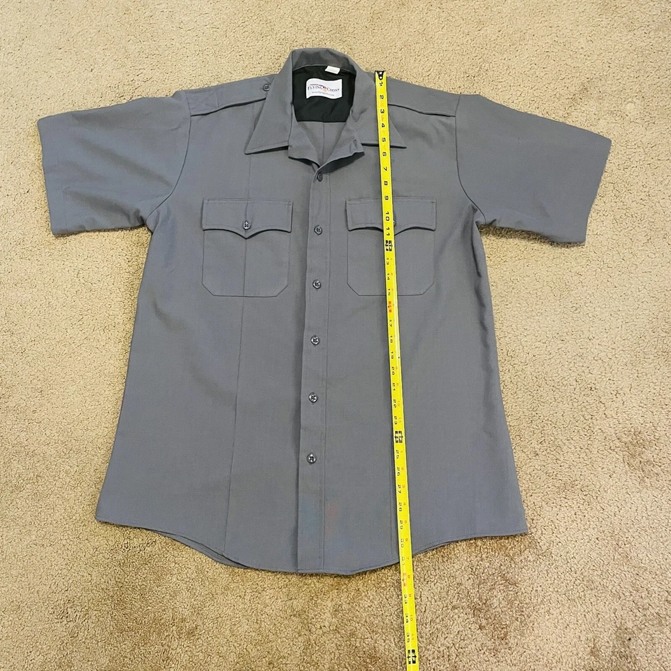 Men's ~FLYING CROSS 96R6691 Short Sleeve Gray Police Shirt~ Size Large Pre Owned - Image 2 of 4