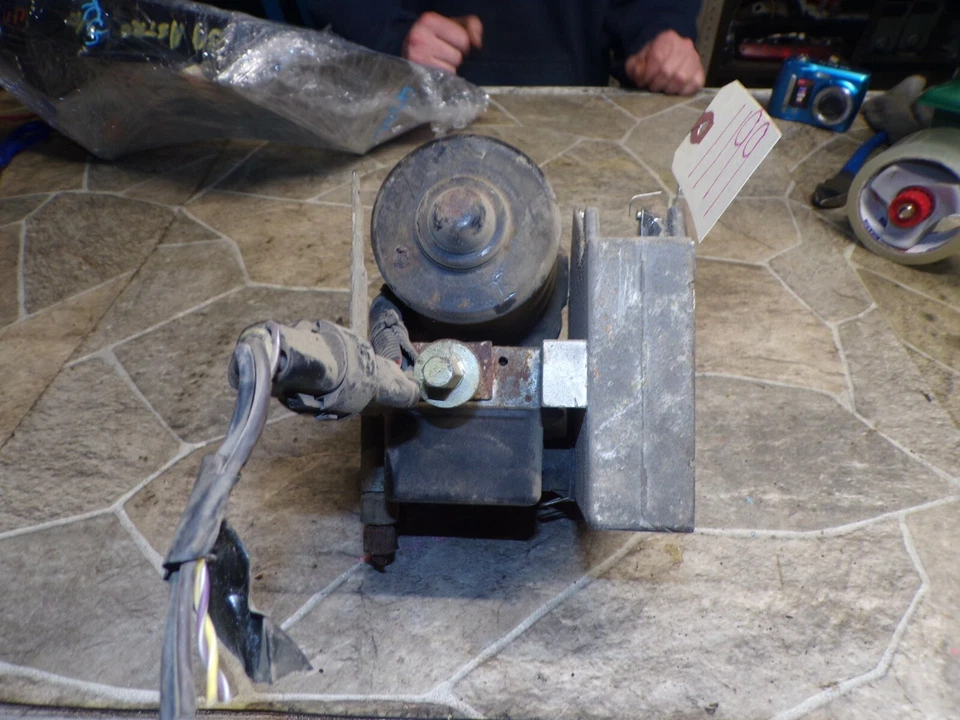 94 1994 NEW YORKER FWD 93-94 CONCORDE INTREPID ABS ANTI LOCK BRAKE PUMP ACTUATOR - Image 2 of 4