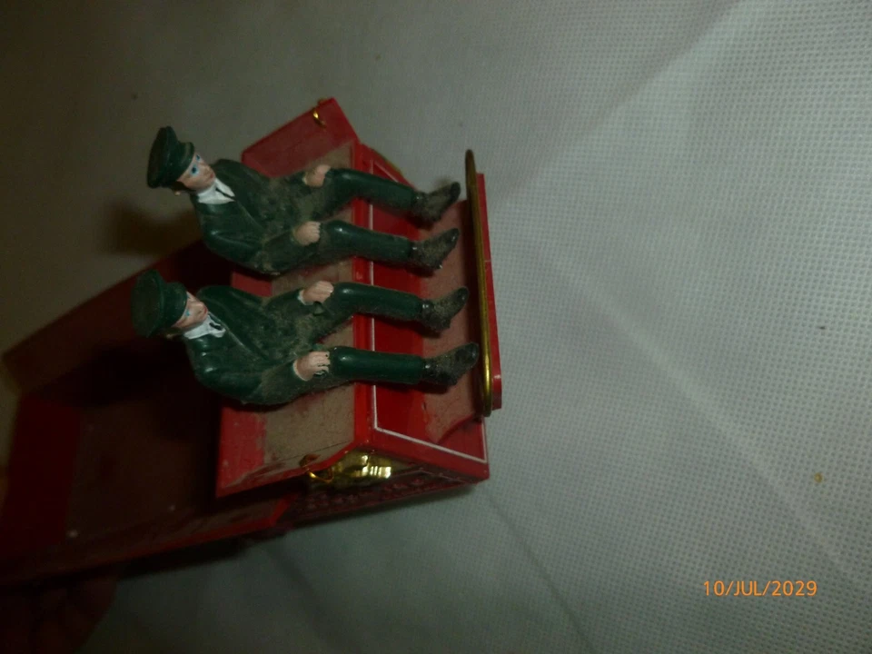 Tapa de camión de plástico Budweiser vintage solo parte 3654 roja Foto 3 de 4