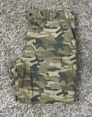 Men's IZOD Camouflage Cargo Shorts 