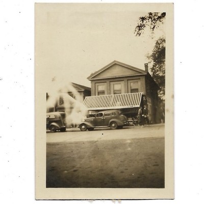 Mac s Groceries N.J. McKinnon Broad Street Seymour CT Conn Shops Road Cars 1930s