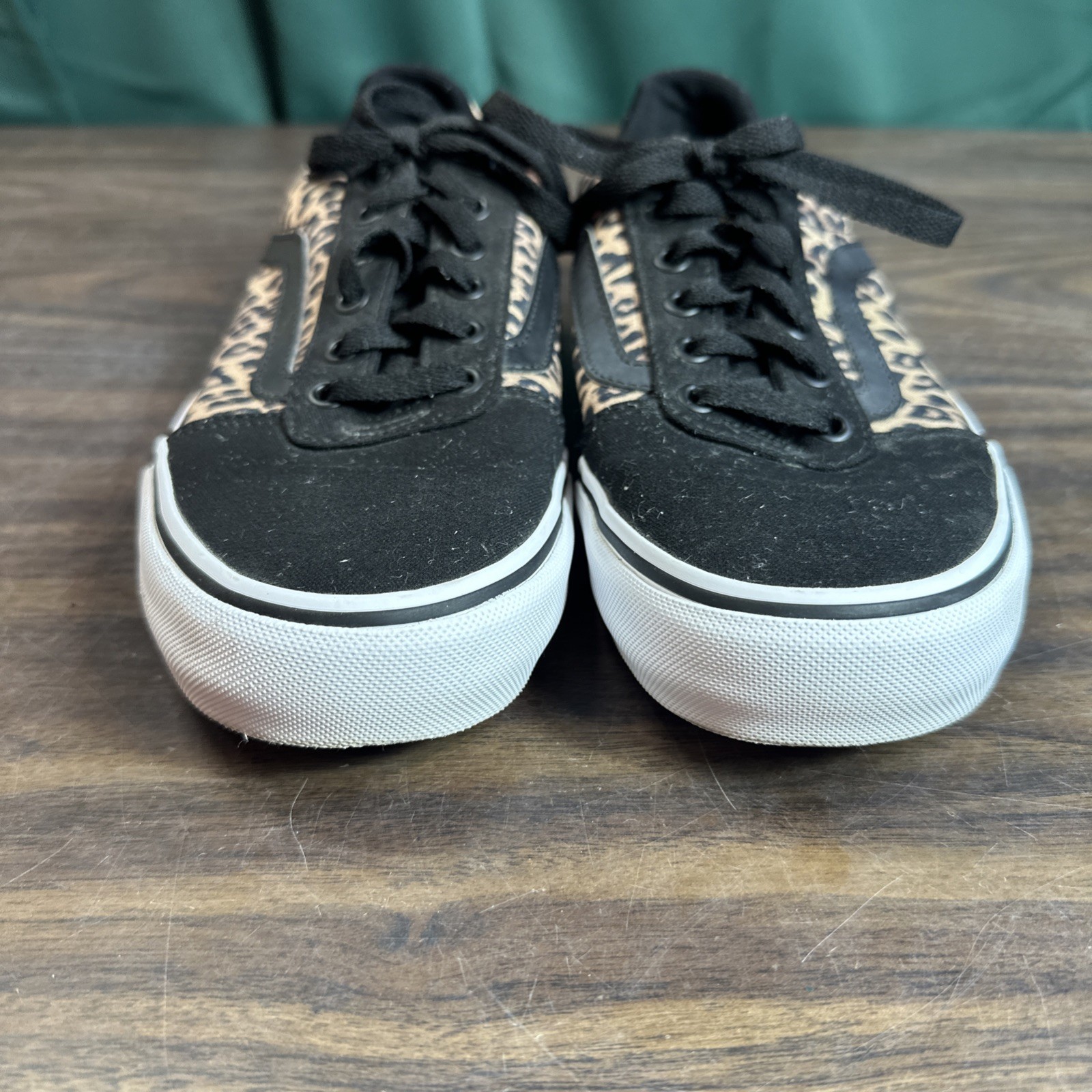 Vans Womens Sneaker Sz 8.5 Cheetah Black White Ortholite Comfort Skater Shoes thumbnail 8