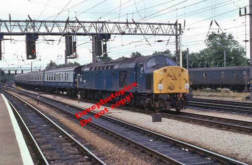 Original 35 mm Eisenbahndia (K39) 40006 @ Preston Aug 1981