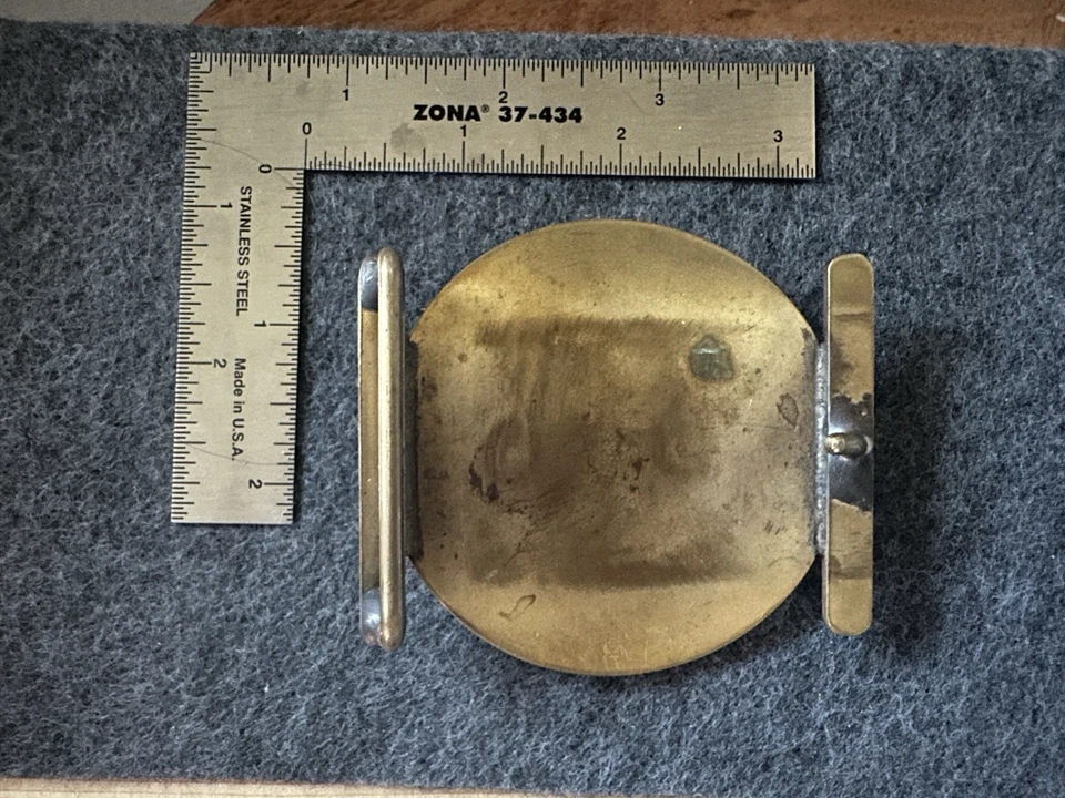 Hebilla de cinturón vintage 1967 MACO Medallic Art Co Leo Zodiac Foto 4 de 4