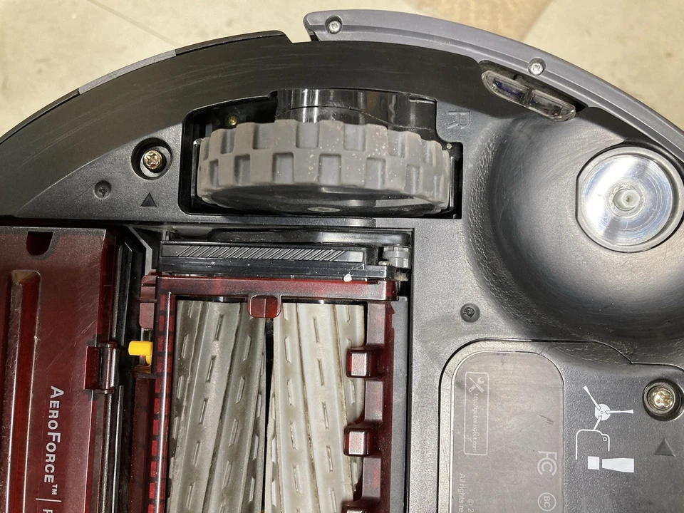 Robot aspirador iRobot Roomba 890 negro Wi-Fi Foto 2 de 4