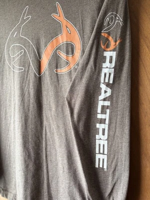 Realtree Shirt Mens Medium Brown Long Sleeve Deer Hunting T-Shirt - Image 1 of 4