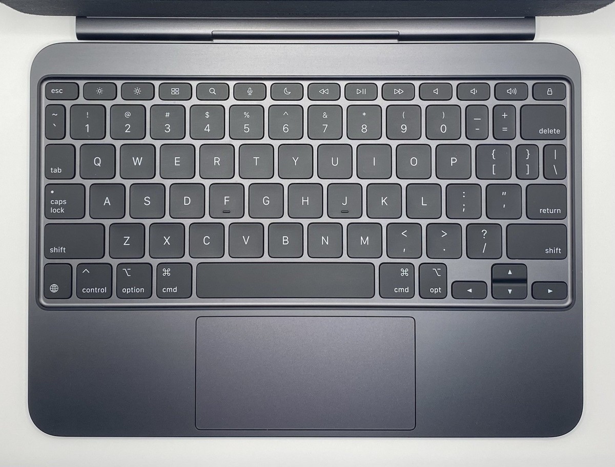 Apple Magic Keyboard for iPad Pro 11-inch M4 and M5 (A2975